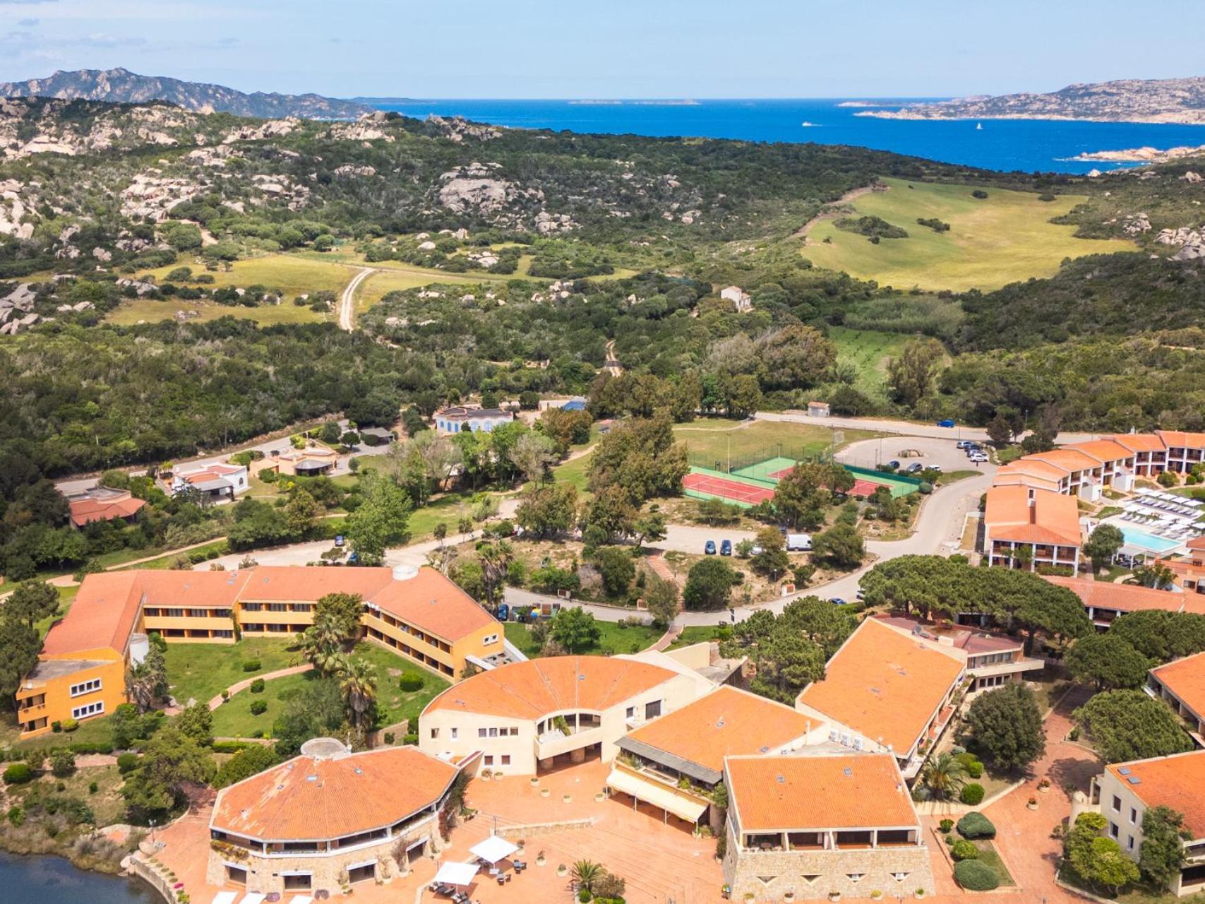 Felix - Costa Serena 4*